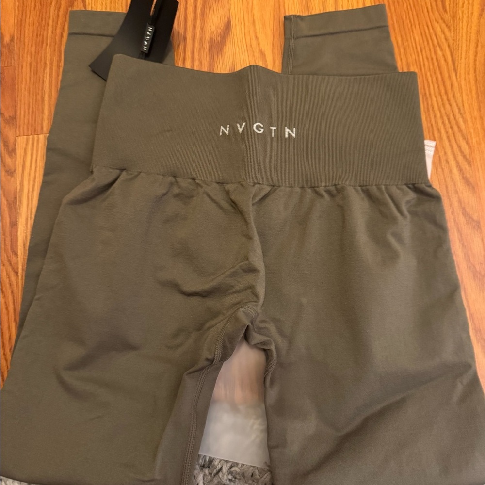nvgtn leggings size small NWT
